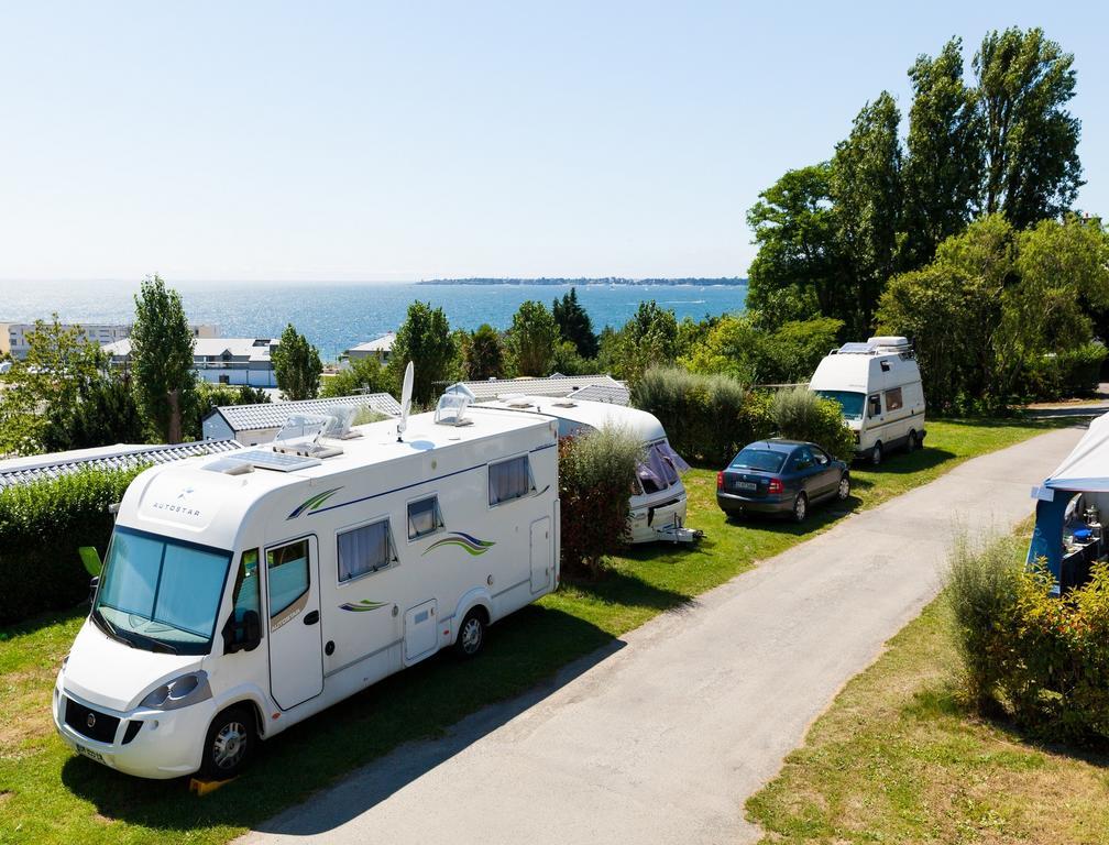 Camping Les Sables Blancs 孔卡尔诺 外观 照片