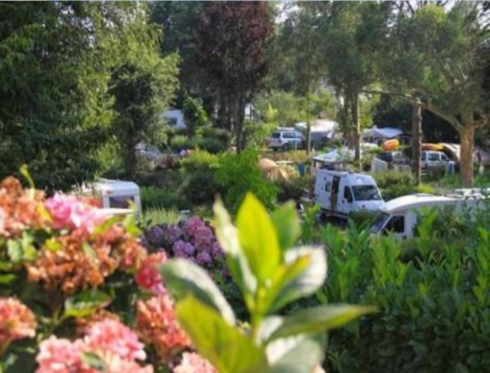Camping Les Sables Blancs 孔卡尔诺 外观 照片